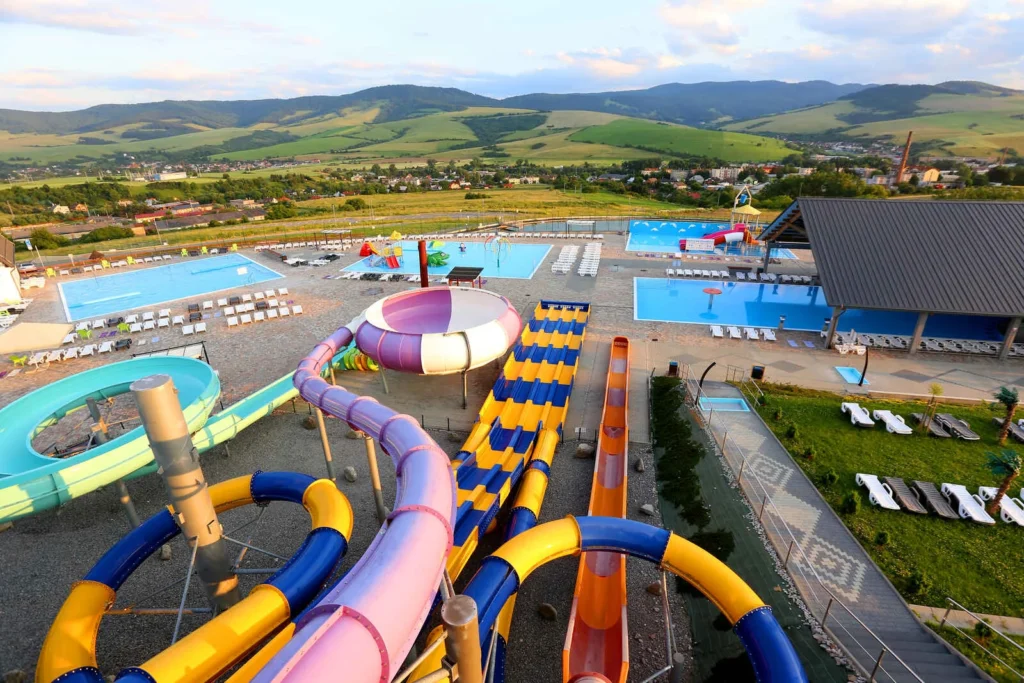 LIPANY AQUAPARK SŁOWACJA TERMALNE LECZNICZE I MINERALNE BASENY SŁOWACJA WODOLECZNICTWO
