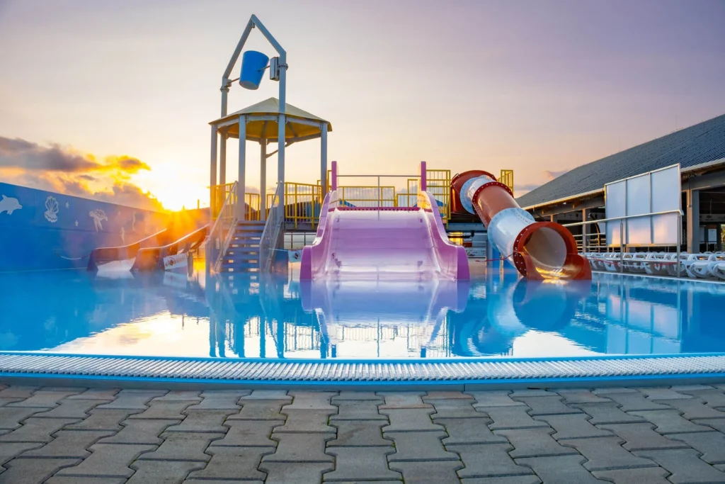 LIPANY AQUAPARK SŁOWACJA TERMALNE LECZNICZE I MINERALNE BASENY SŁOWACJA WODOLECZNICTWO