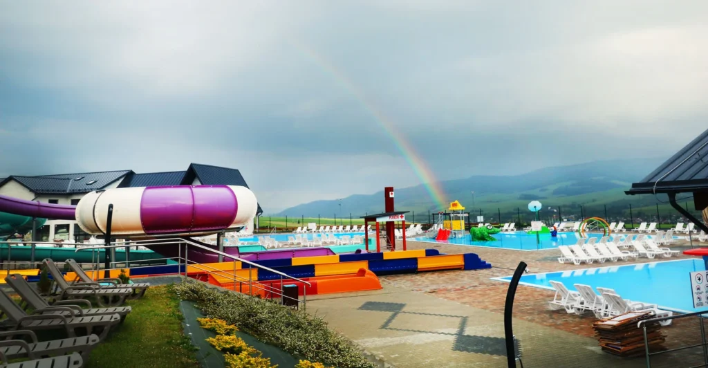 LIPANY AQUAPARK SŁOWACJA TERMALNE LECZNICZE I MINERALNE BASENY SŁOWACJA WODOLECZNICTWO