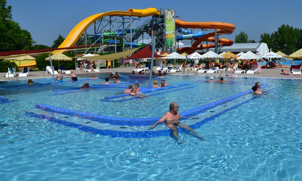 VADAS STUROWO SZTUROWO KAPIELISKO TERMALNE LECZNICZE AQUAPARK SŁOWACJA