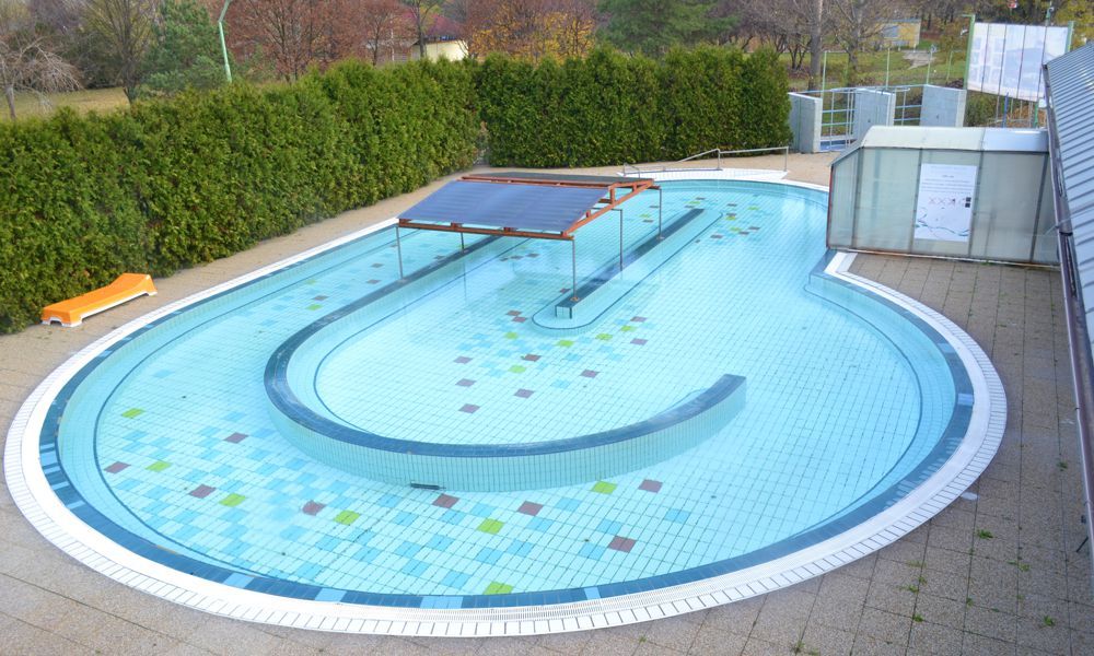 VADAS STUROWO SZTUROWO KAPIELISKO TERMALNE LECZNICZE AQUAPARK SŁOWACJA