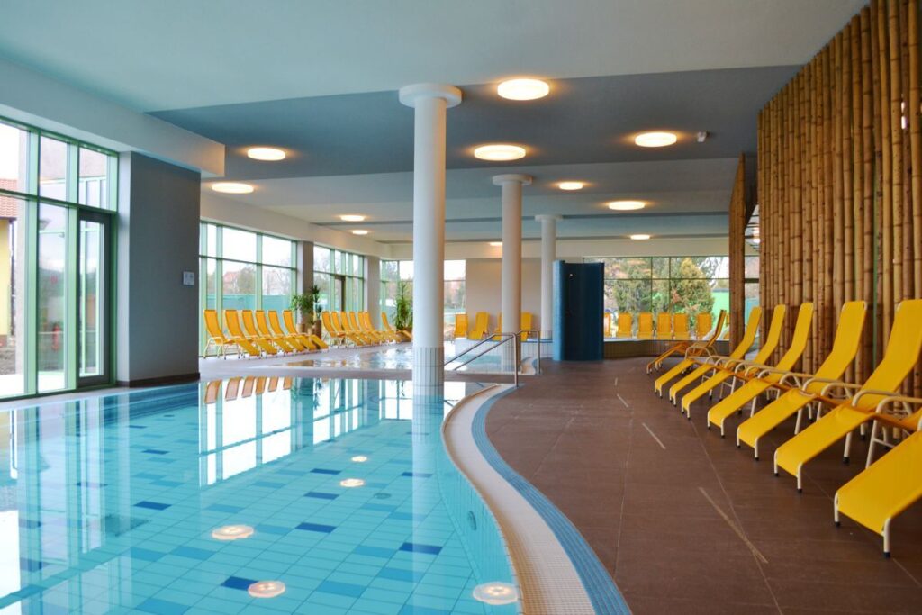 VADAS STUROWO SZTUROWO KAPIELISKO TERMALNE LECZNICZE AQUAPARK SŁOWACJA